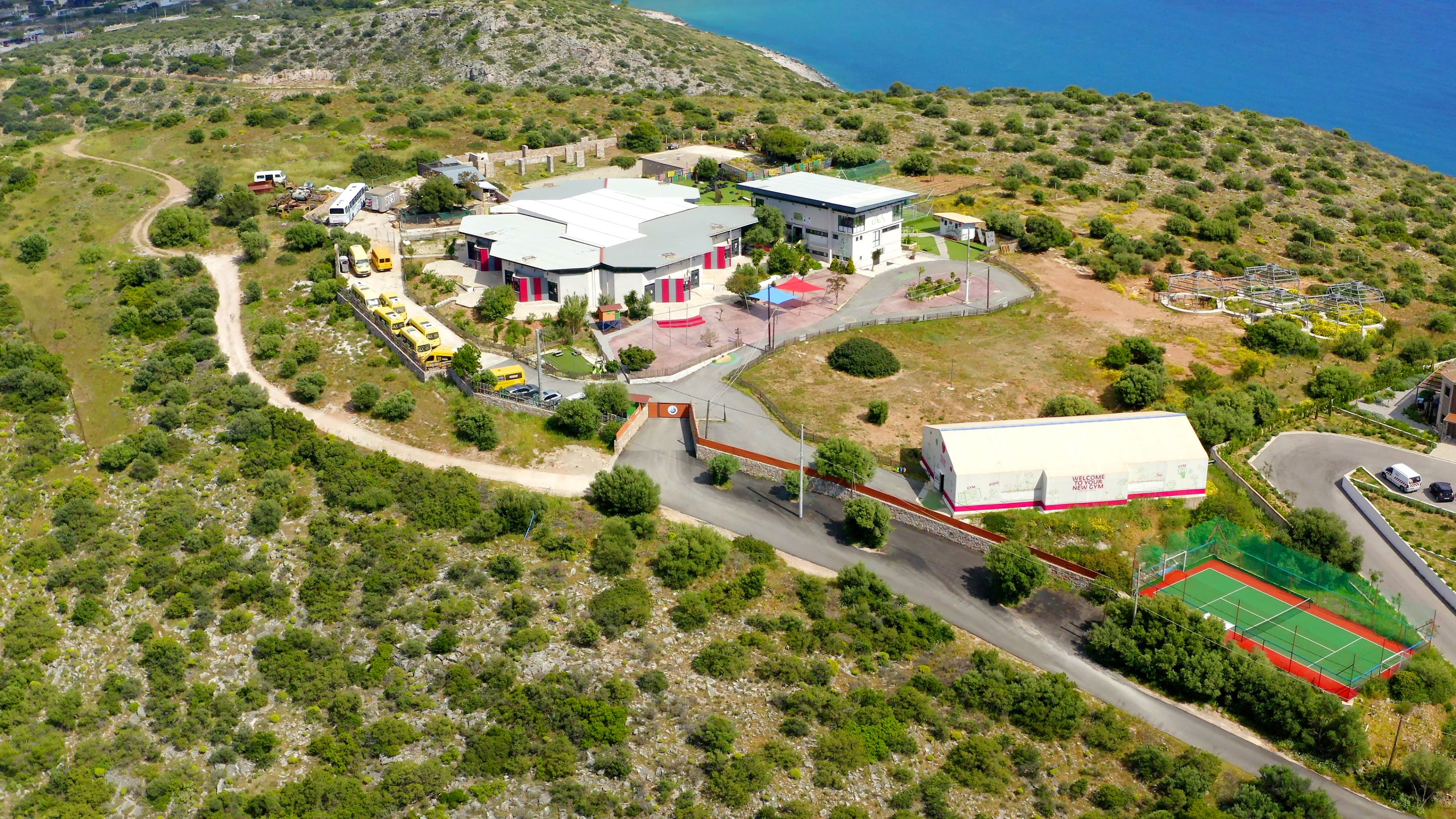 Des School Greece